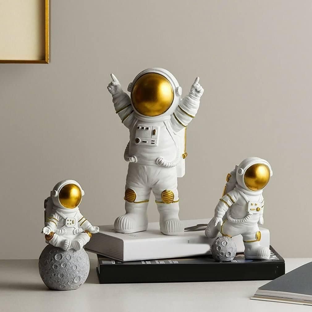 3Pcs Gold Astronaut Figures Decor Set